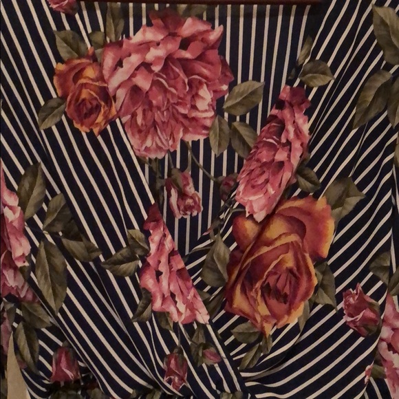 Floral print top - Picture 4 of 6